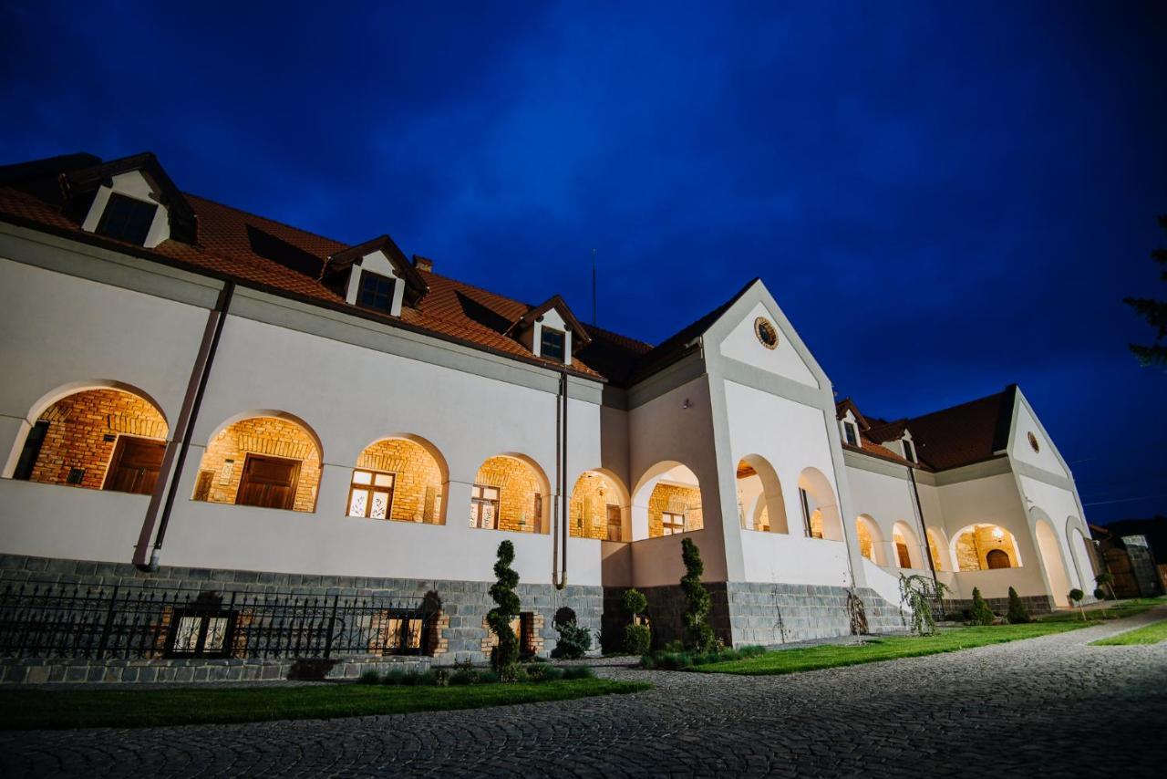 Molnos Kuria Pension Korond Kültér fotó